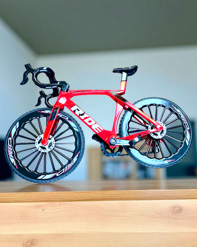 Mini „Speedster” – verzamelmodel met graveeroptie, 2 varianten beschikbaar