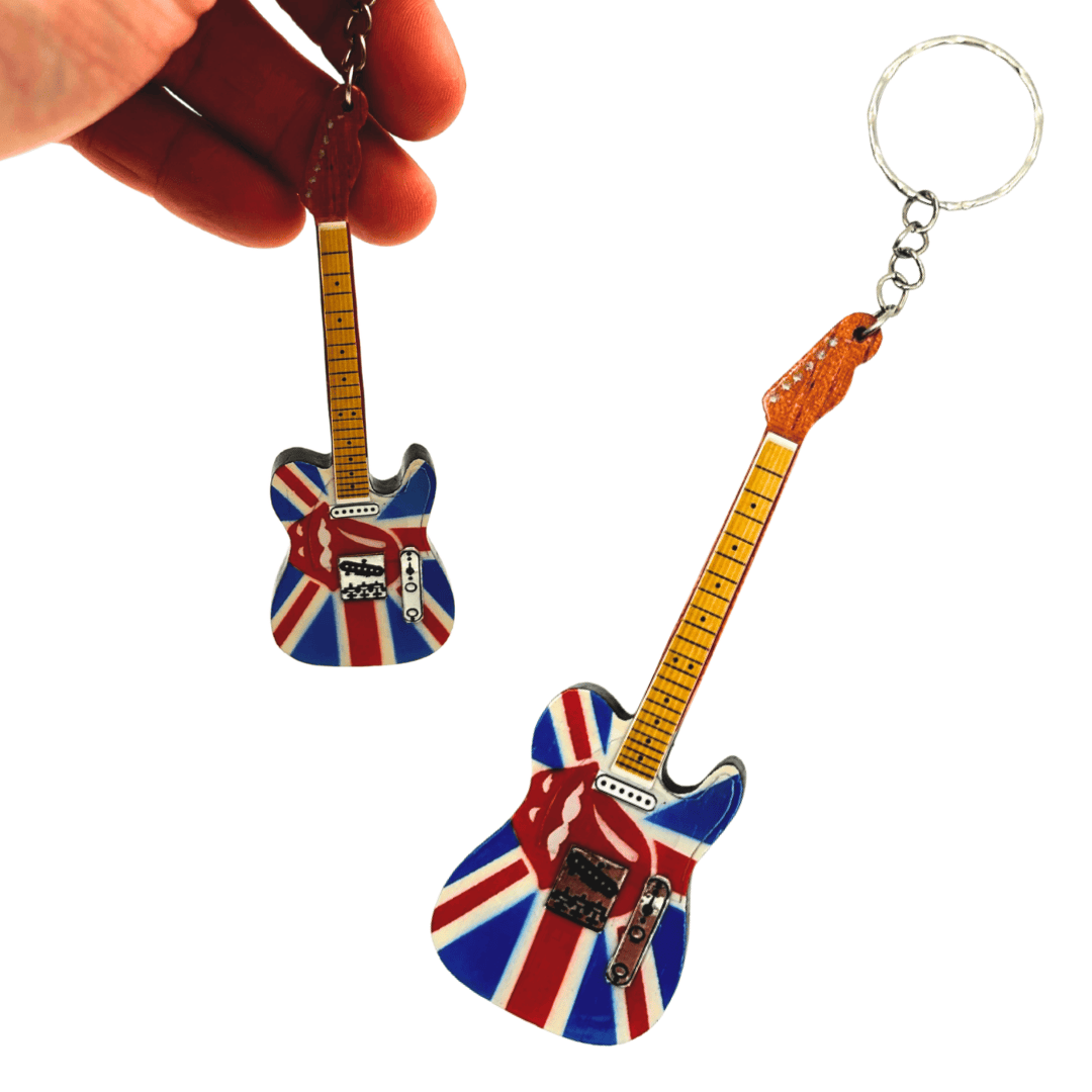 Sleutelhanger Houten Gitaar The Rolling Stones met gravure - gepersonaliseerd cadeau van mahonie, rood, 6x11 cm