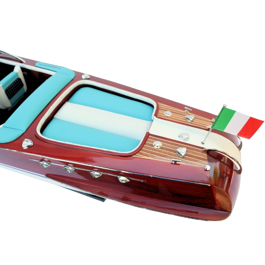 Exclusief model van de motorboot Riva Aquarama 87cm met mogelijkheid tot personalisatie door gravure