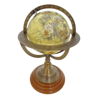 Decoratieve globe met messing voet en personaliseerbaar met gravure