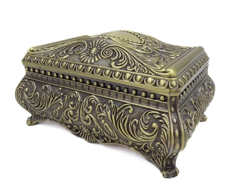 Elegante decoratieve metalen sieradendoos met gravure