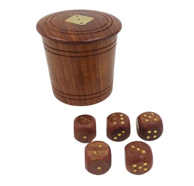 Houten dobbelstenen in een ton met gravure – Gepersonaliseerd cadeau van acaciahout, hoogte 7 cm, diameter 8 cm, voor personen ouder dan 14 jaar