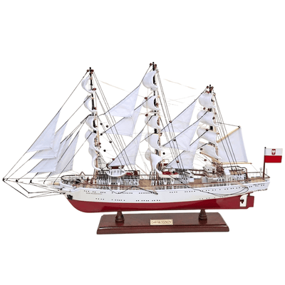 Exclusief model van het zeilschip Dar Młodzieży XXL 71 cm, mogelijkheid tot personalisatie door gravure