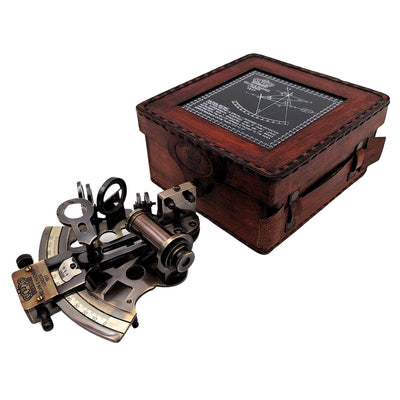 Messing sextant met gravure in leren doos - replica uit 1917, ideaal als cadeau voor zeilers en astronomen, afmetingen 13x12x6 cm, antiek, materiaal: messing en glas