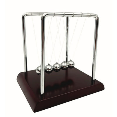 Elegante Newtonkogels met gravure - hout en metaal