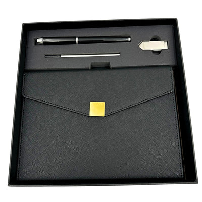 Elegante premium cadeauset met personalisatie – leren A5-notitieboek, pen en USB-stick 16GB in zwart-gouden doos