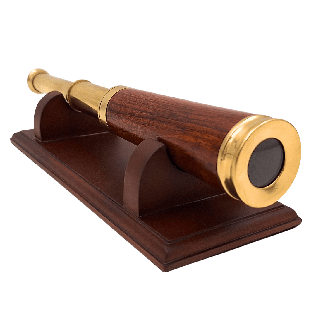 Messing-houten telescoop met mogelijkheid tot personalisatie met gravure op elegante houten voet