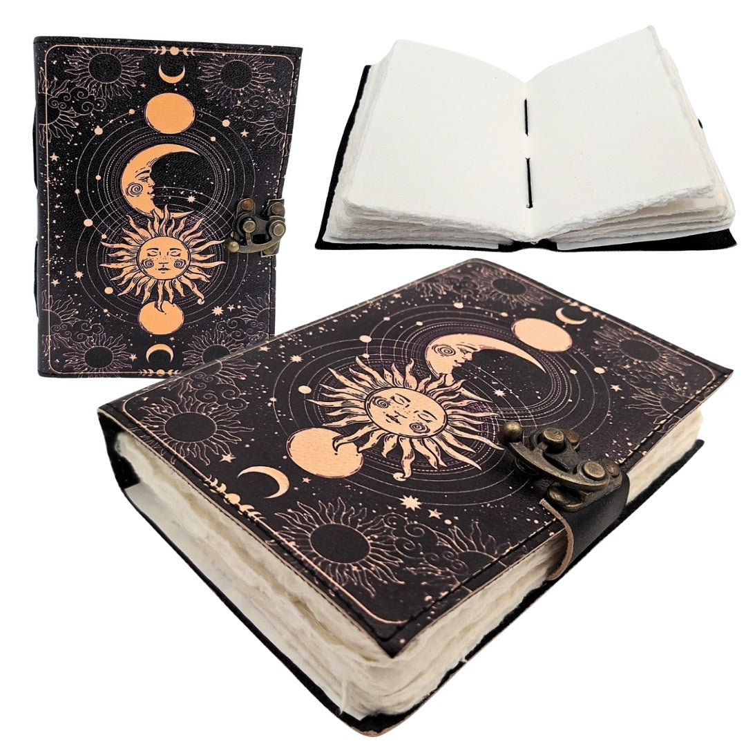 Decoratief leren notitieboek Zon en Maan 200 pagina's met mogelijkheid tot personalisatie door gravure, marineblauw, gemaakt van geitenleer, ideaal als cadeau