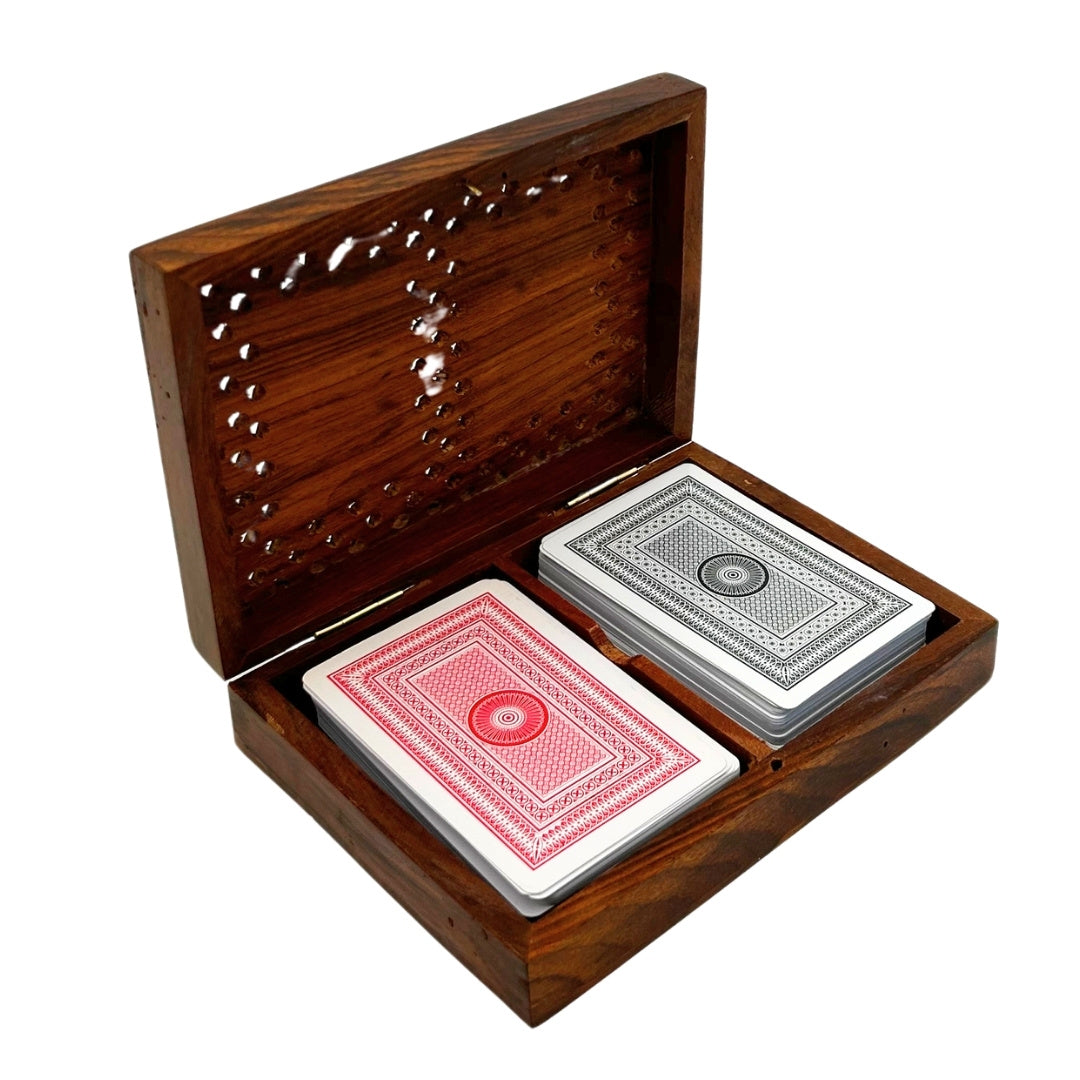 Elegante set van twee kaartspellen in houten doos met personalisatiemogelijkheid door gravure