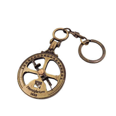 Maritieme sleutelhanger astrolabium H82 met gepersonaliseerde gravure - ideaal cadeau voor liefhebbers van astronomie, diameter 45 mm, gemaakt van zamak - stijlvol accessoire voor sleutels