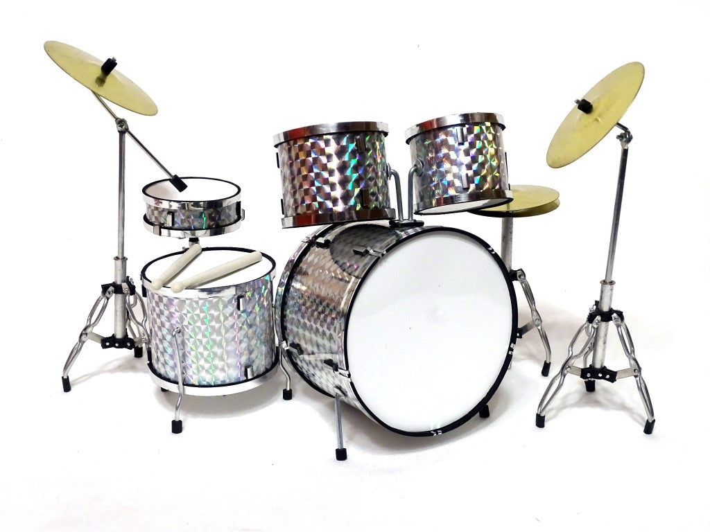 Mini-drumstel voor verzamelaars MDR-0039 in zilver-chroomkleur, schaal 1:5, mogelijkheid tot personalisatie met gravure, ideaal als cadeau, hoogte 15 cm, gemaakt van metaal en kunststof