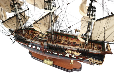 Exclusief groot model van het zeilschip USS Constitution 100cm met mogelijkheid tot personalisatie door gravure