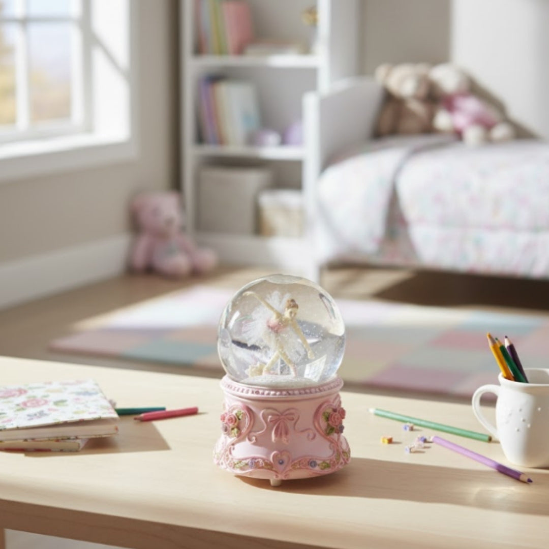 Dansende ballerina in glazen bol 15cm met gepersonaliseerde gravure - elegante muziekdoos met pastelkleurige voet en melodie Het Zwanenmeer