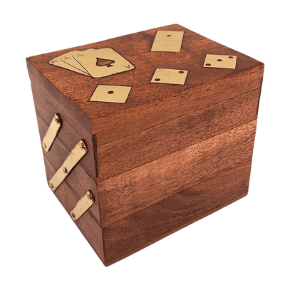 Elegante 3-in-1 spellenset met gepersonaliseerde gravure - kaarten, dobbelstenen, domino in houten doos met messing versieringen - ideaal cadeau voor spelliefhebbers - afmetingen 12 x 9,5 x 10,5 cm