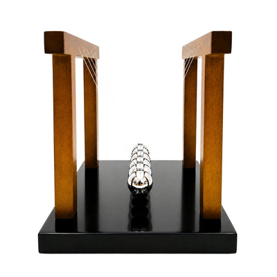 Elegante grote premium Newtonkogels op houten voet met mogelijkheid tot personalisatie door gravure