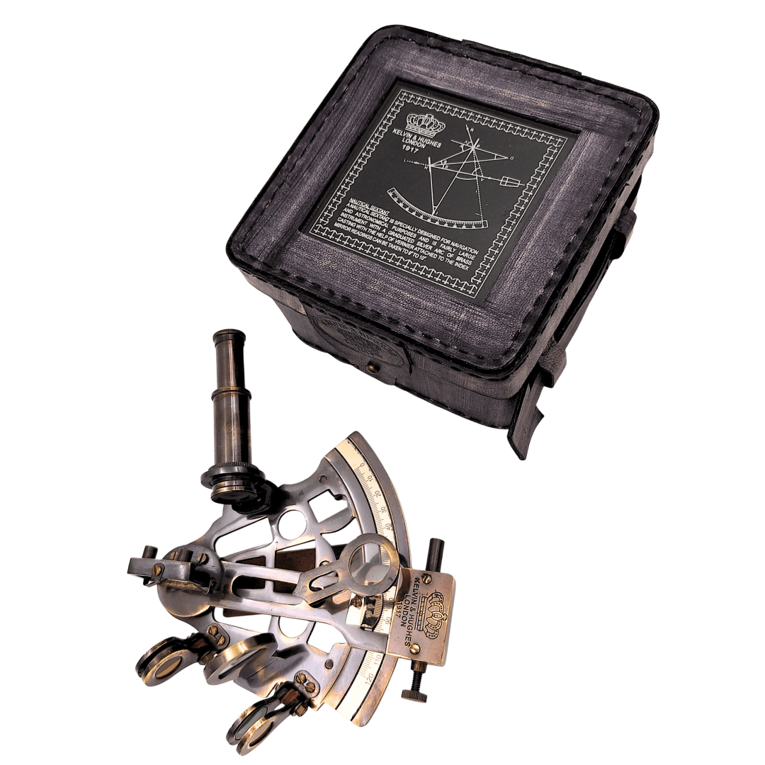 Messing sextant met gepersonaliseerde gravure in een leren doosje