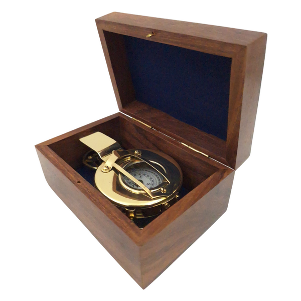 Messing ingenieurskompas met mogelijkheid tot personalisatie met gravure in een elegant houten doosje