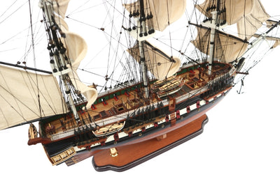 Exclusief groot model van het zeilschip USS Constitution 100cm met mogelijkheid tot personalisatie door gravure
