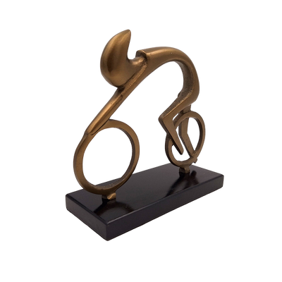 Beeldje van een wielrenner Wielrenner VB26/9 met gravure - elegant cadeau voor een fietser, hoogte 18 cm, messing en zwart, minimalistische interieurdecoratie