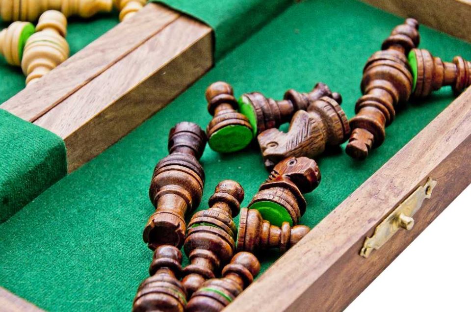 Houten magnetisch schaakspel G201Z met mogelijkheid tot personalisatie met gravure
