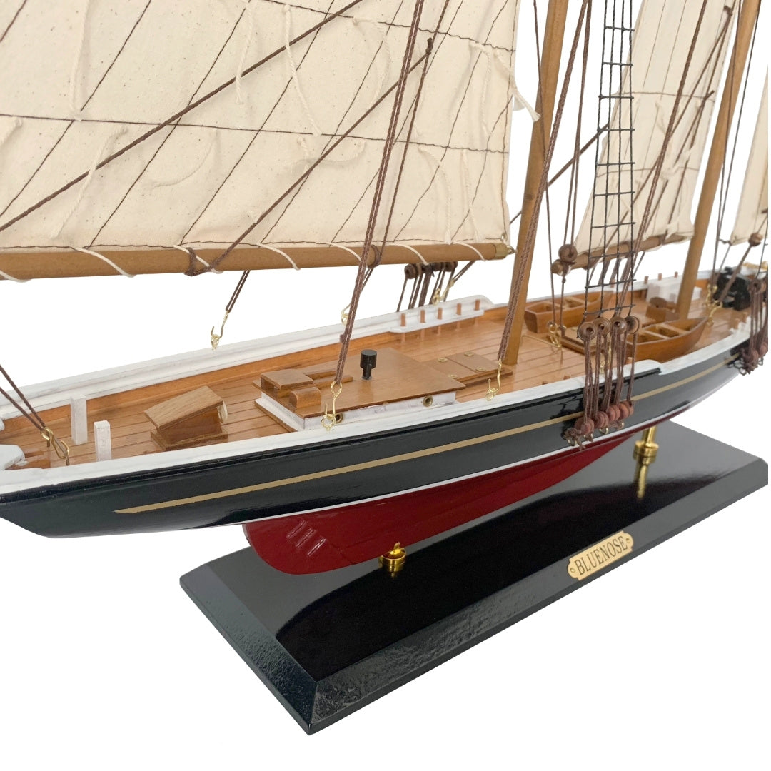 Model van het zeilschip Bluenose 80cm met mogelijkheid tot personalisatie door gravure