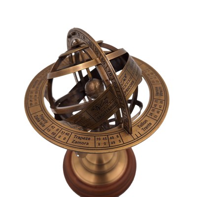 Messing astrolabium 21 cm met houten voet - Gepersonaliseerd cadeau voor liefhebbers van astronomie in goudkleur