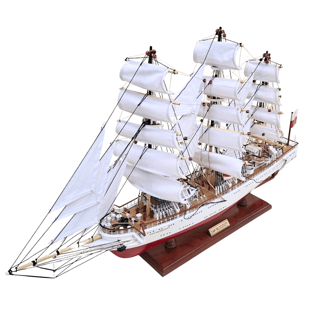 Exclusief model van het zeilschip Dar Młodzieży XXL 71 cm, mogelijkheid tot personalisatie door gravure
