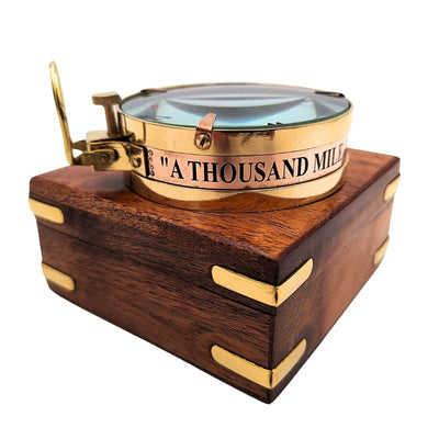 Retro messing kaartleeskompas Map Reader met gravure in houten doos
