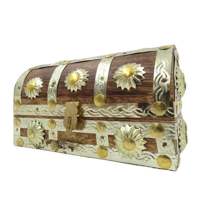 Houten kistje voor allerlei spullen SE14 met mogelijkheid tot personalisatie met gravure, bruin en goud, ideaal als cadeau – 16x9,5x10 cm