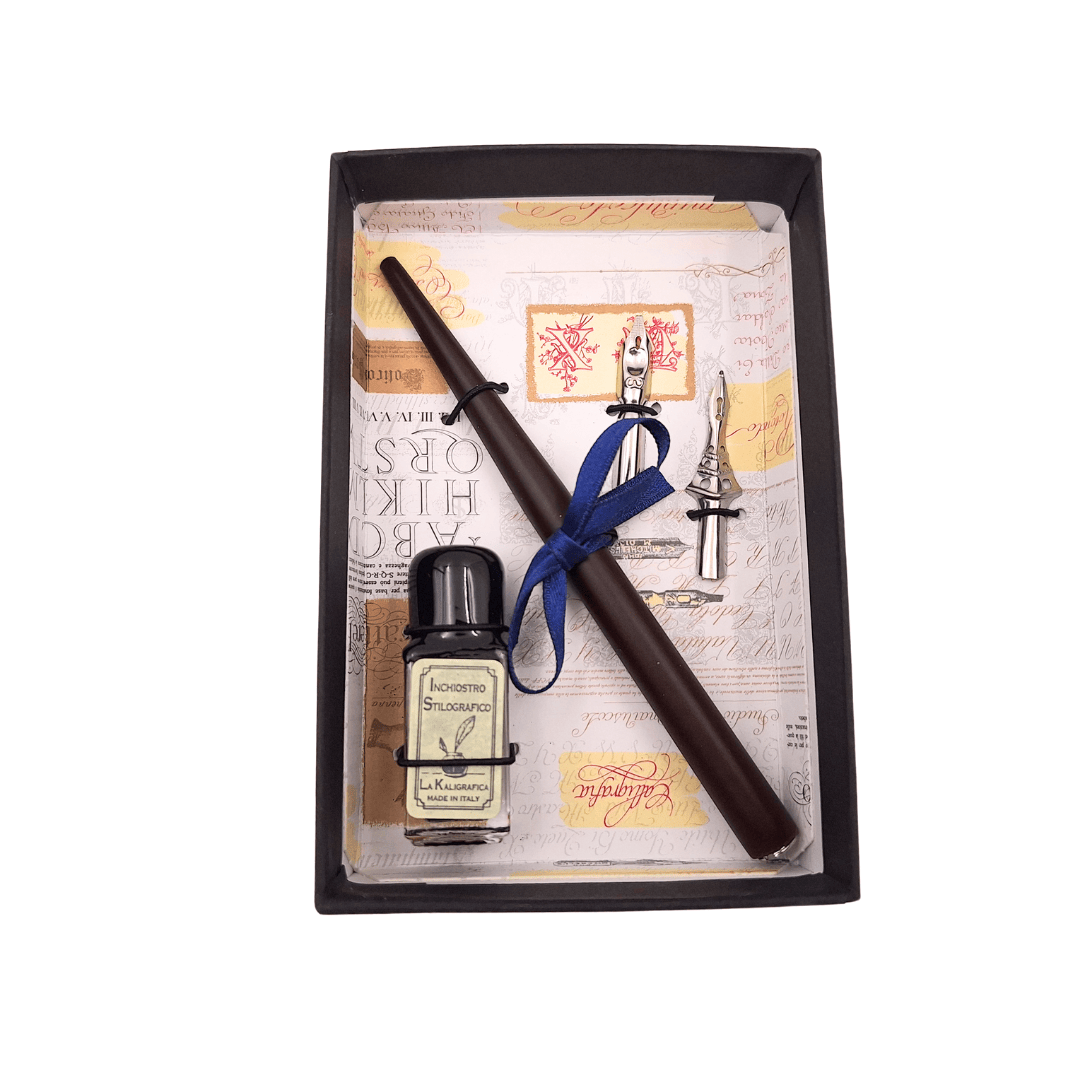 Kalligrafieset met gepersonaliseerde gravure - Italiaanse pen met twee penpunten en inktpot, ideaal als cadeau - elegante verpakking 12.5x8,5x3cm