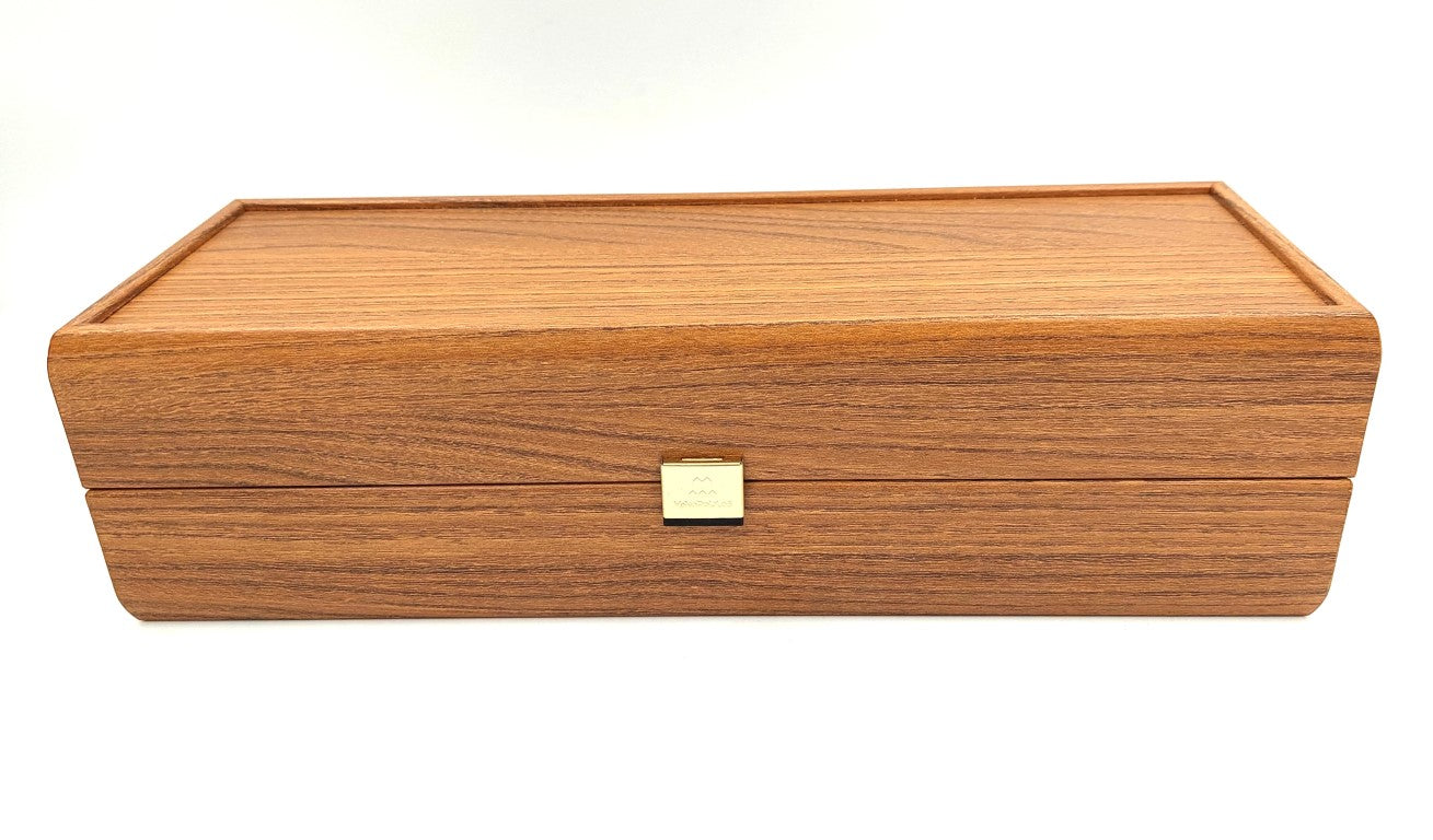 Exclusieve houten doos voor een wijnfles BWXL30 met mogelijkheid tot personalisatie met gravure, walnootkleurig, ideaal als cadeau, afmetingen 35x14x10 cm