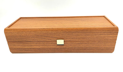 Exclusieve houten doos voor een wijnfles BWXL30 met mogelijkheid tot personalisatie met gravure, walnootkleurig, ideaal als cadeau, afmetingen 35x14x10 cm