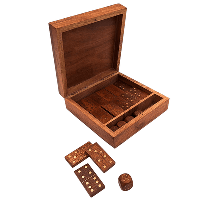 Elegante spellenset in houten doos met gravure