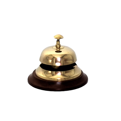 Messing hotelgong op houten voet TB27/4 met mogelijkheid tot personalisatie met gravure, elegant cadeau in goud- en bruintinten, hoogte 11 cm, diameter 12 cm