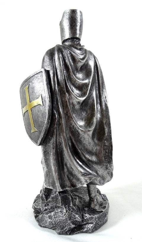 Beeldje van een kruisridder 30cm met gravure