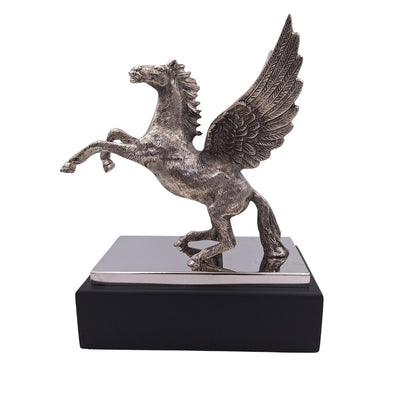 Decoratieve Pegasus-figuur van aluminium op een voet van staal en hout, gepersonaliseerde gravure, elegant cadeau voor liefhebbers van de Griekse mythologie, hoogte 36 cm, kleur zilver met zwarte voet