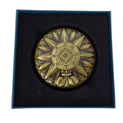 Messing Renaissance-Zonnekompas met Gravure - Elegant Vintage Cadeau met een Hoogte van 4,5 cm en een Diameter van 8,5 cm