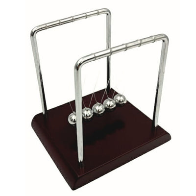 Elegante Newtonkogels met gravure - hout en metaal