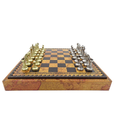 Exclusieve metalen schaakset Italfama 28x28 cm met mogelijkheid tot personalisatie met gravure, bruin-zwart schaakbord, goud- en zilverkleurige stukken