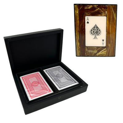 Stijlvolle set van twee kaartspellen in een elegante doos van hars met mogelijkheid tot personalisatie door gravure