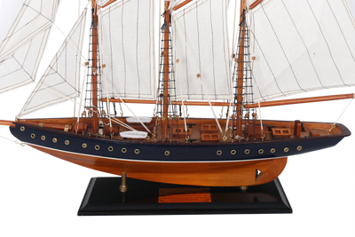 Model van schoener Atlantic 72cm - Replica van het legendarische schip, personaliseerbaar met gravure - Ideaal cadeau voor zeilliefhebbers - Gemaakt van hout met stoffen zeilen