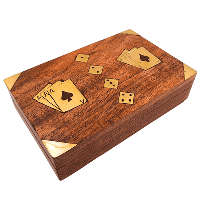 Elegante spelset met twee kaartspellen en dobbelstenen in houten doos met messing versieringen - gepersonaliseerde gravure