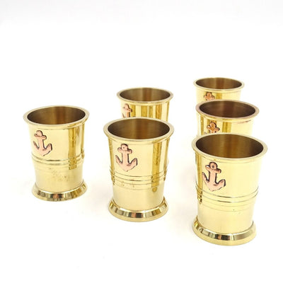 Set van 6 metalen borrelglaasjes met anker in houten doos - ideaal als cadeau met mogelijkheid tot personalisatie met gravure - goudkleurig messing, inhoud 50ml, elegant ontwerp voor liefhebbers van maritieme stijl