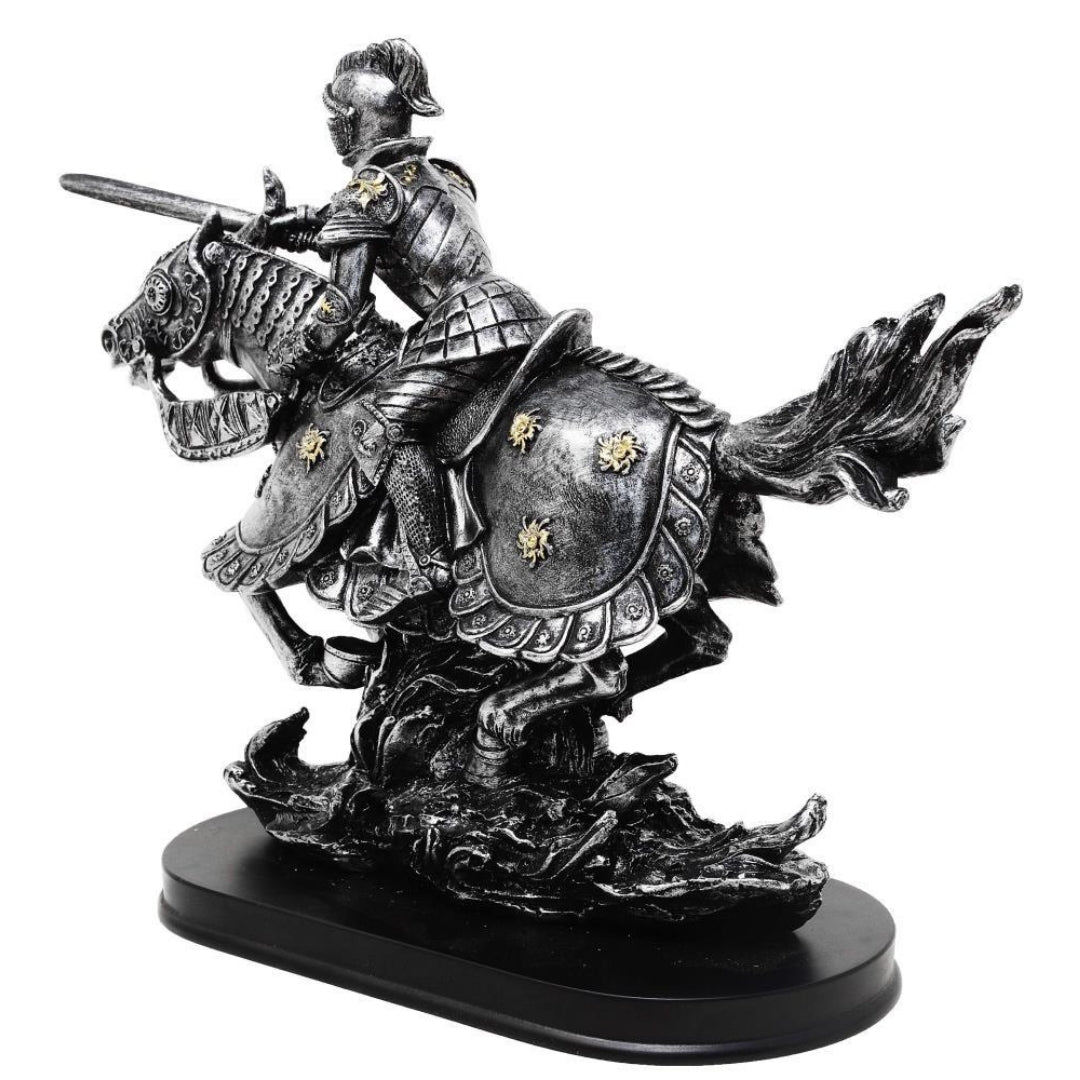 Beeldje ridder te paard 31cm – handbeschilderd polyresin met mogelijkheid tot personalisatie met gravure