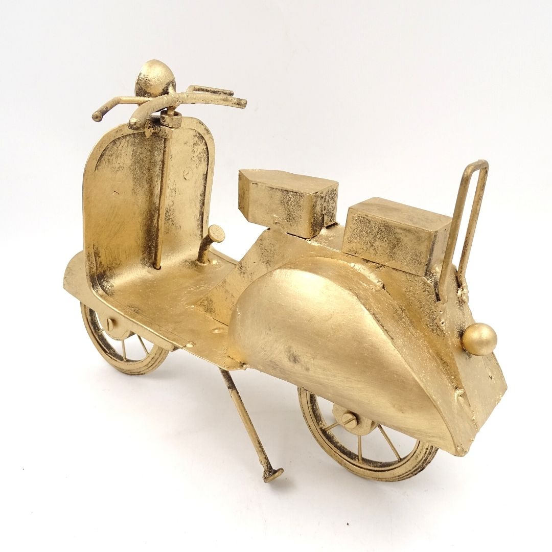 Retro scooter, metalen model NC2860 in antiek messingkleur met personaliseerbare gravure