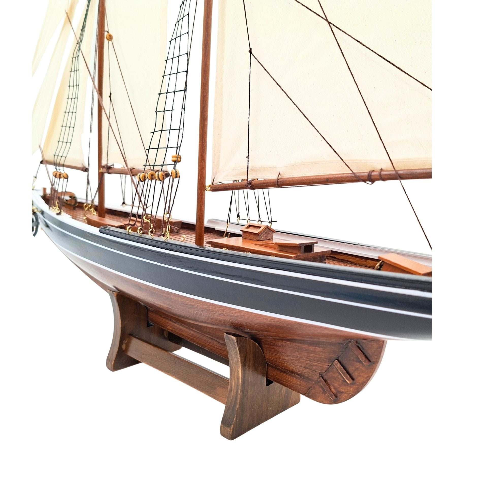 Model van schoener Bluenose 78 cm met gravure - elegante maritieme decoratie van hout als cadeau voor liefhebbers van zeilen en maritieme geschiedenis, met natuurlijke zeilen