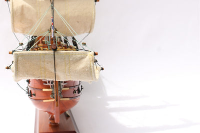 Model van het zeilschip HMS Victory, gemonteerd, 54 cm - Handgemaakte replica met mogelijkheid tot personalisatie door gravure - Ideaal cadeau voor zeilliefhebbers - Hoge kwaliteit, elegante houten voet