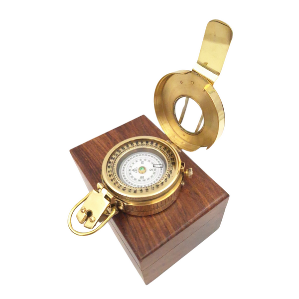 Messing ingenieurskompas met mogelijkheid tot personalisatie met gravure in een elegant houten doosje