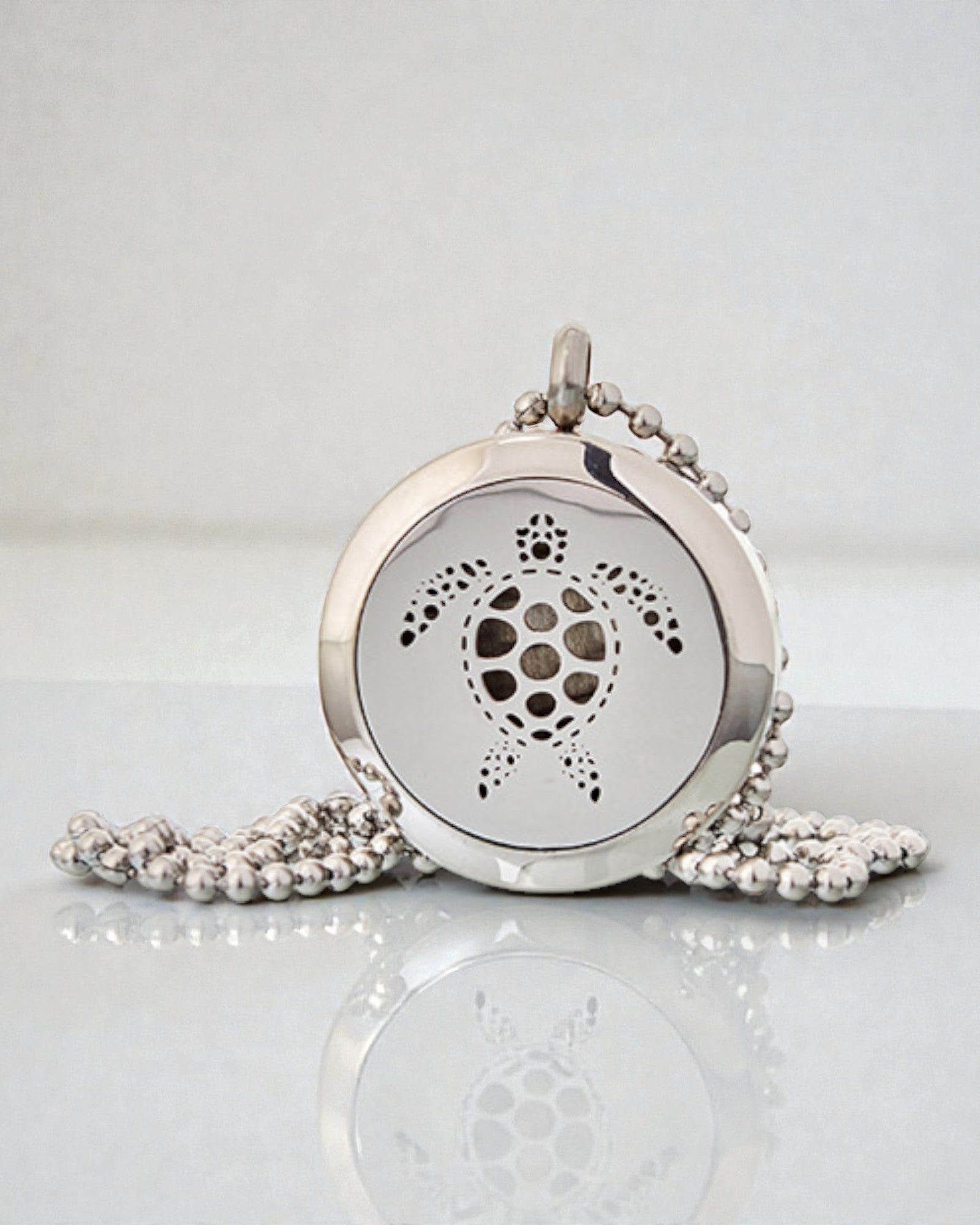 AromaTurtle – Aromatherapie-halsketting met schildpadmotief 25 mm van roestvrij staal