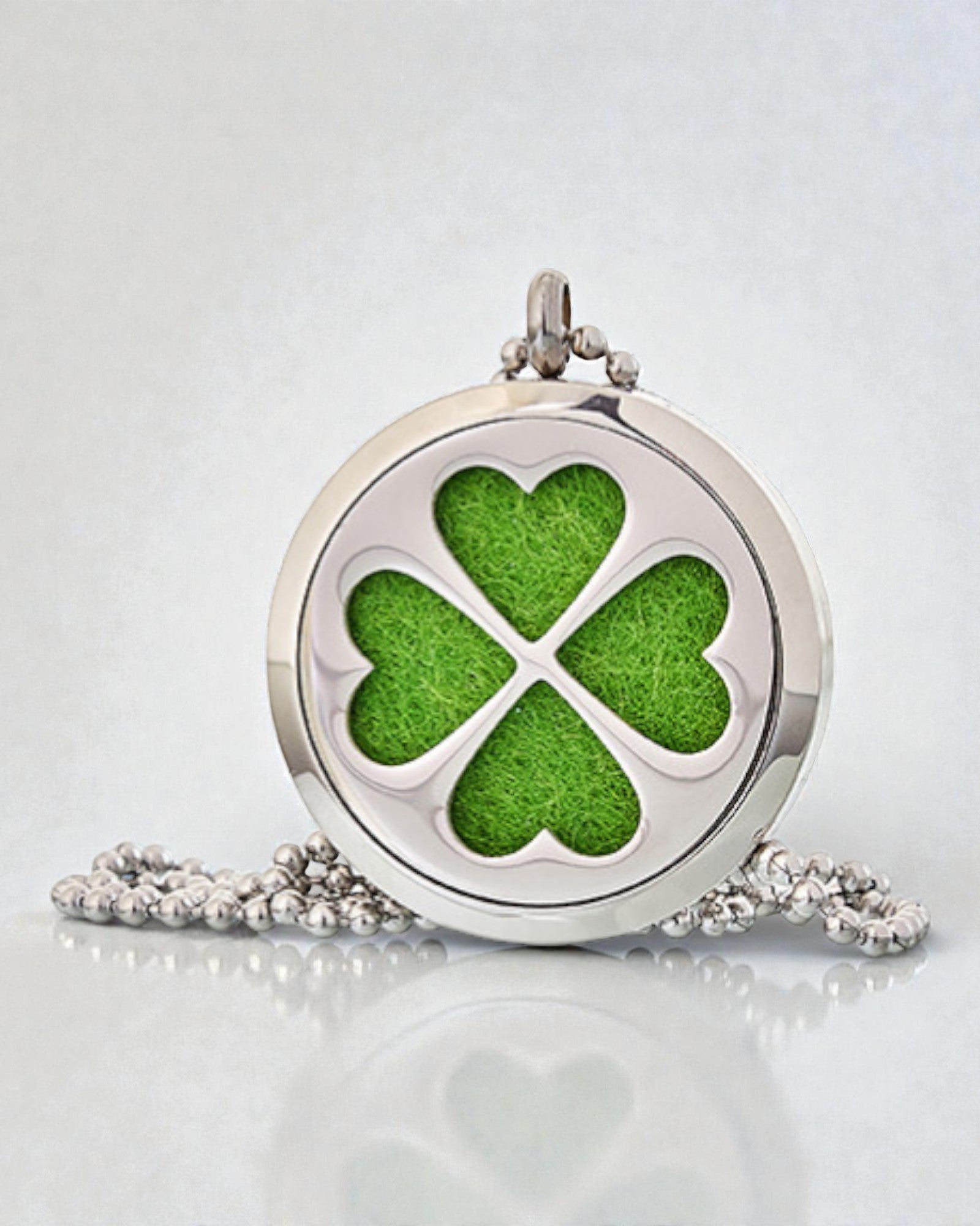 AromaClover – Aromatherapeutische halsketting met medaillon van een vierbladige klaver 30 mm